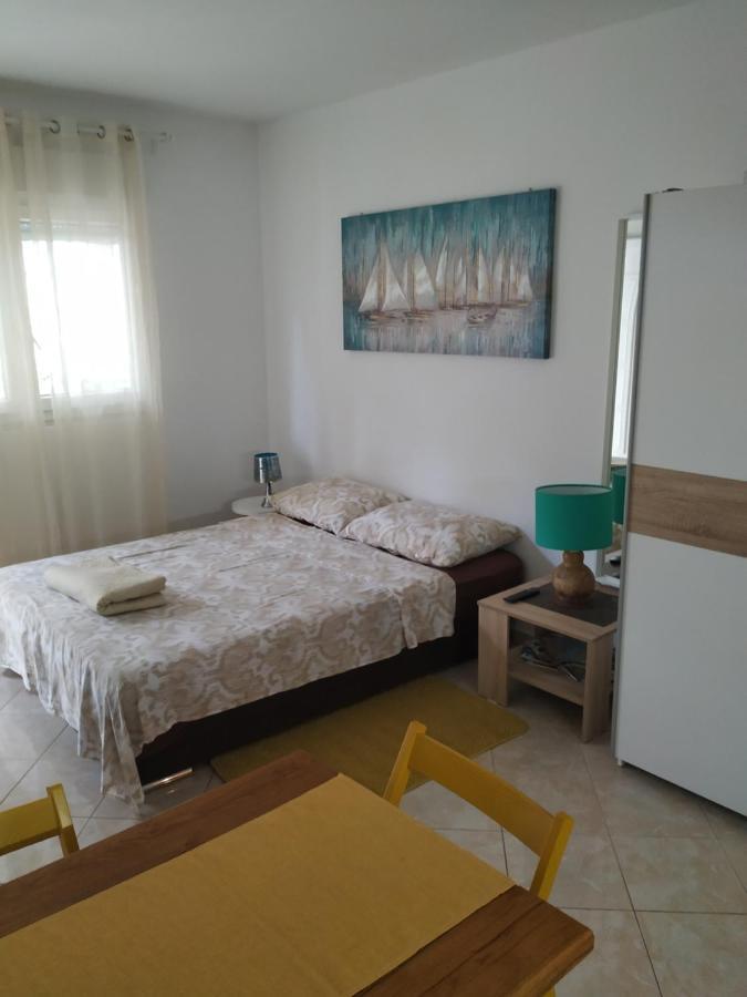 Studio Apartman Violeta II - 50M From The Beach 特罗吉尔 外观 照片